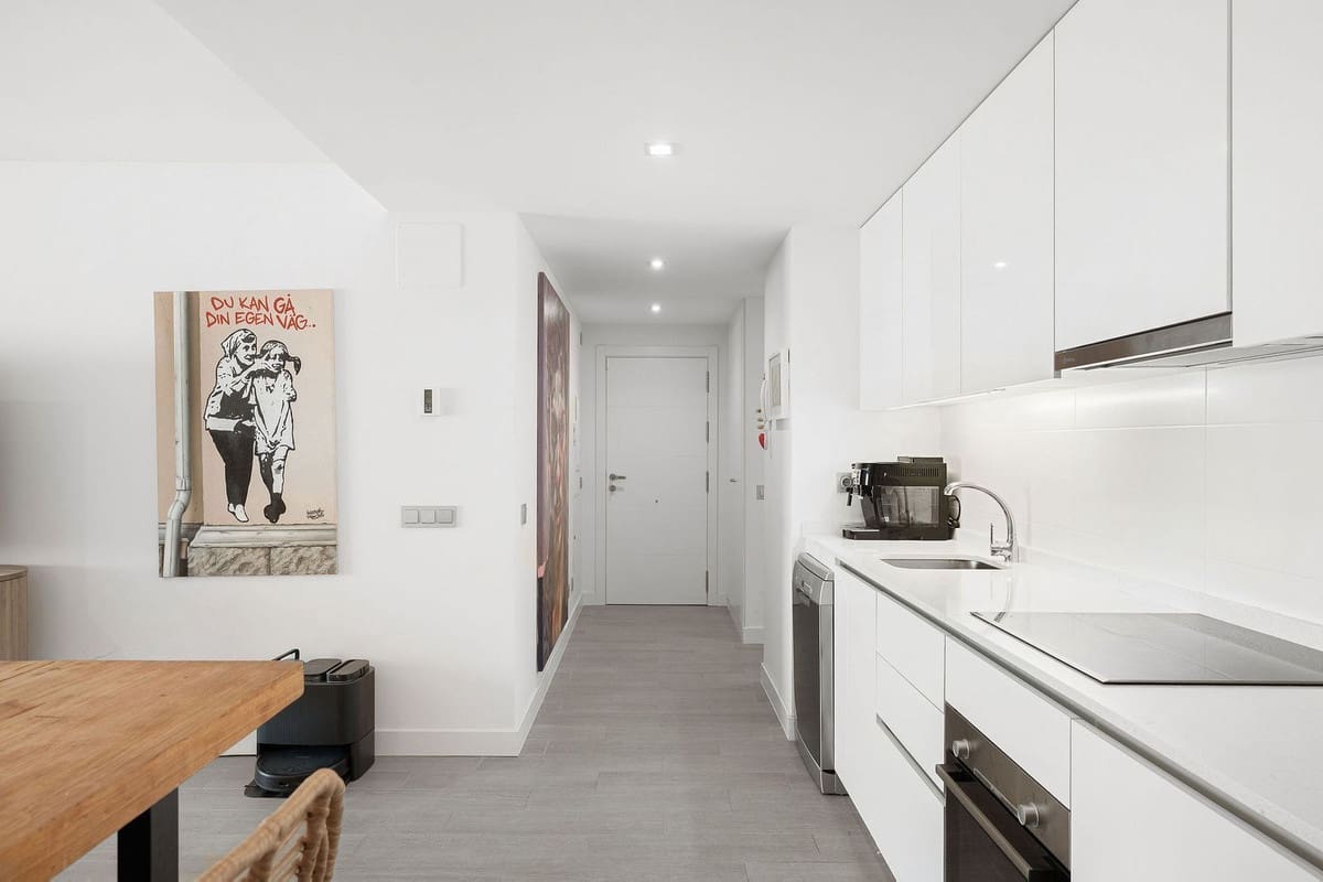 3 soverom Leilighet til salgs i Benalmadena med svømmebasseng garasje - € 399 000 (Ref: 10012328)