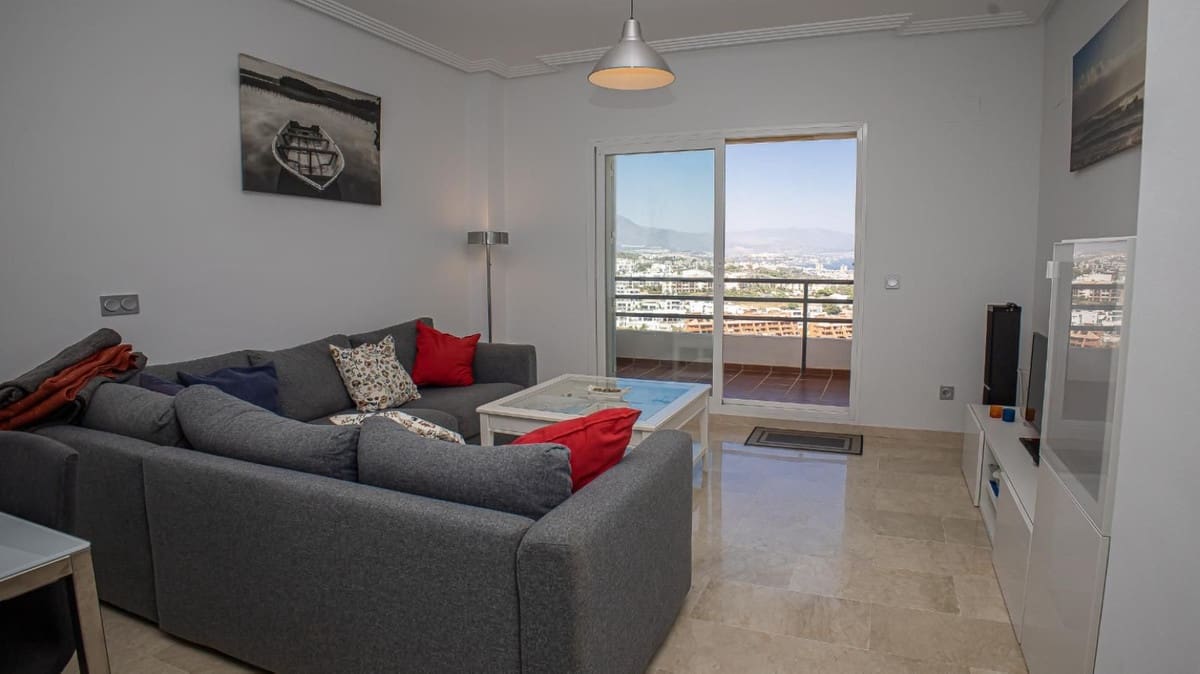 3 makuuhuone Huoneisto myytävänä paikassa La Duquesa / Puerto de la Duquesa mukana uima-altaan 
autotalli - 355 000 € (Ref: 10023190)