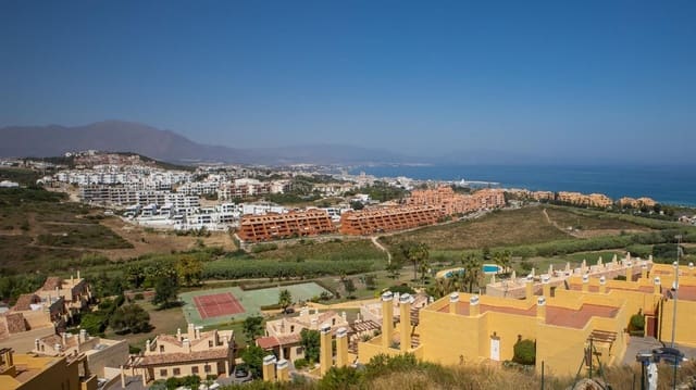 3 makuuhuone Huoneisto myytävänä paikassa La Duquesa / Puerto de la Duquesa, Manilva mukana uima-altaan 
autotalli - 355 000 € (Ref: 10023190)