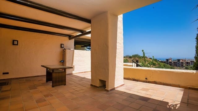 2 bedroom Apartment for sale in La Duquesa / Puerto de la Duquesa, Manilva with pool garage - € 289,000 (Ref: 10023191)