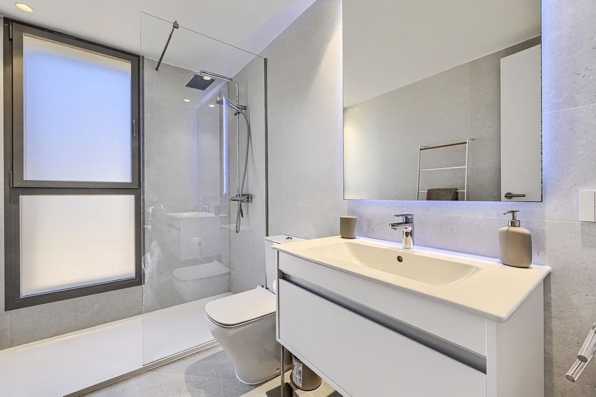 3 Zimmer Apartment zu verkaufen in New Golden Mile mit Pool Garage - 995.000 € (Ref: 10024660)