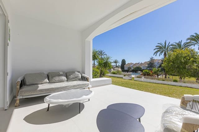 3 bedroom Apartment for sale in Nueva Andalucia, Marbella with pool garage - € 1,080,000 (Ref: 10029712)