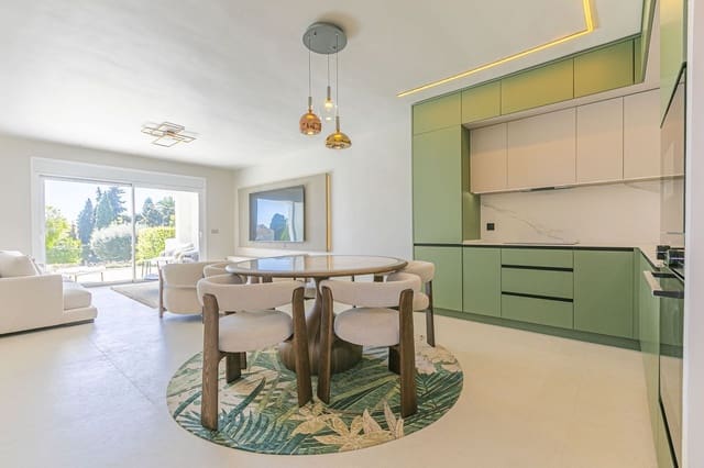 3 bedroom Apartment for sale in Nueva Andalucia, Marbella with pool garage - € 1,080,000 (Ref: 10029712)