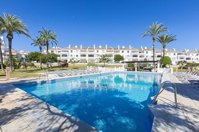 3 bedroom Apartment for sale in Nueva Andalucia, Marbella with pool garage - € 1,080,000 (Ref: 10029712)