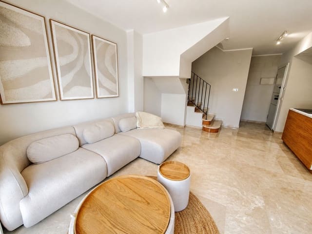 3 camera da letto Villetta Bifamiliare in vendita in La Duquesa / Puerto de la Duquesa, Manilva con piscina garage - 399.000 € (Rif: 10031050)