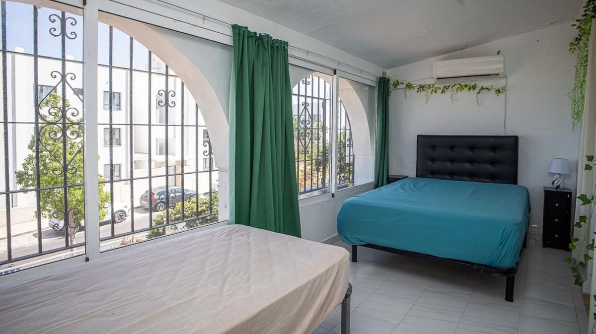 3 quarto Casa em Banda para venda em La Duquesa / Puerto de la Duquesa - 219 000 € (Ref: 10033209)