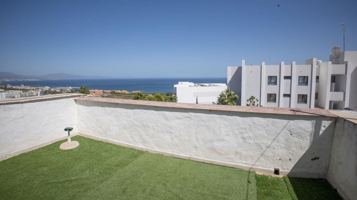 3 quarto Casa em Banda para venda em La Duquesa / Puerto de la Duquesa - 219 000 € (Ref: 10033209)