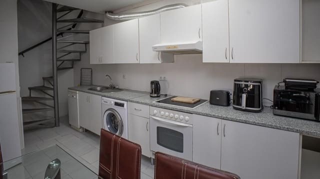3 quarto Casa em Banda para venda em La Duquesa / Puerto de la Duquesa, Manilva - 219 000 € (Ref: 10033209)