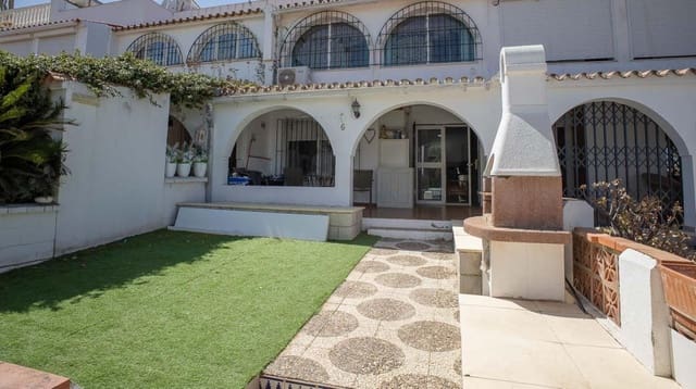 3 quarto Casa em Banda para venda em La Duquesa / Puerto de la Duquesa, Manilva - 219 000 € (Ref: 10033209)