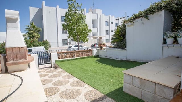 3 quarto Casa em Banda para venda em La Duquesa / Puerto de la Duquesa, Manilva - 219 000 € (Ref: 10033209)