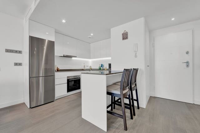 2 makuuhuone Huoneisto myytävänä paikassa Benalmádena pueblo, Benalmádena mukana uima-altaan 
autotalli - 420 000 € (Ref: 10033211)