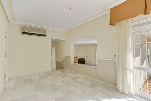 3 makuuhuone Huvila myytävänä paikassa Riviera del Sol, Mijas mukana uima-altaan 
autotalli - 950 000 € (Ref: 10037690)