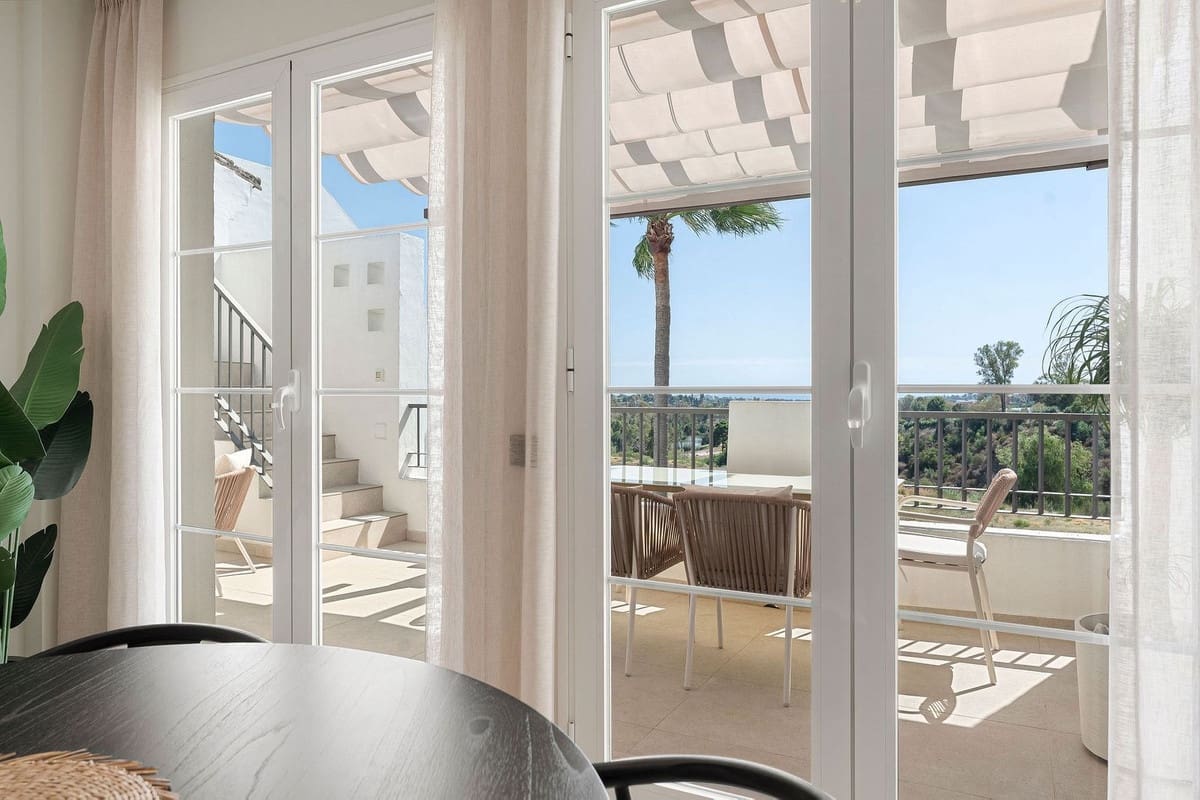 3 chambre Appartement à vendre à Los Arqueros avec piscine garage - 799 000 € (Ref: 10037691)