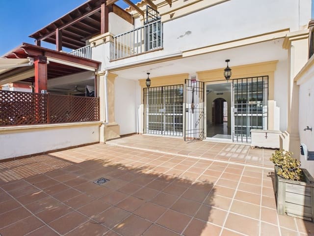 4 soverom Hus til salgs i Marbella med svømmebasseng garasje - € 725 000 (Ref: 10054464)