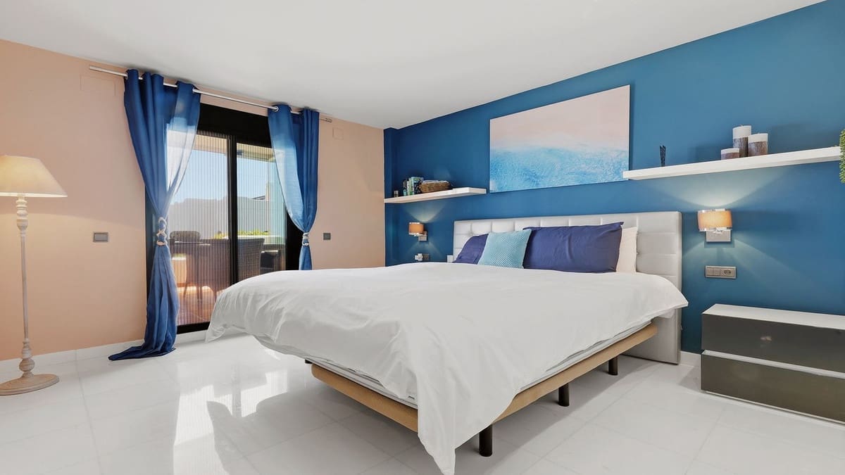 2 bedroom Apartment for sale in Bahia de Casares with pool garage - € 430,000 (Ref: 10054465)