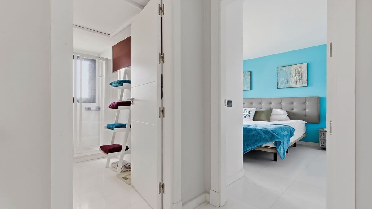 2 bedroom Apartment for sale in Bahia de Casares with pool garage - € 430,000 (Ref: 10054465)