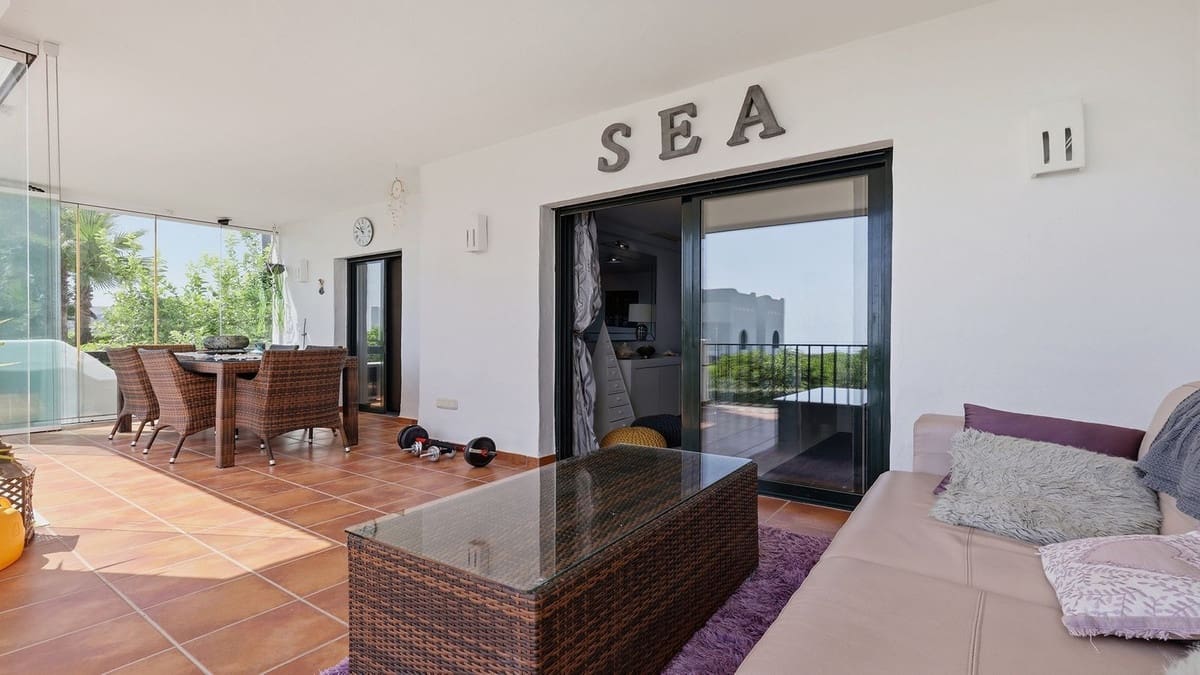 2 bedroom Apartment for sale in Bahia de Casares with pool garage - € 430,000 (Ref: 10054465)