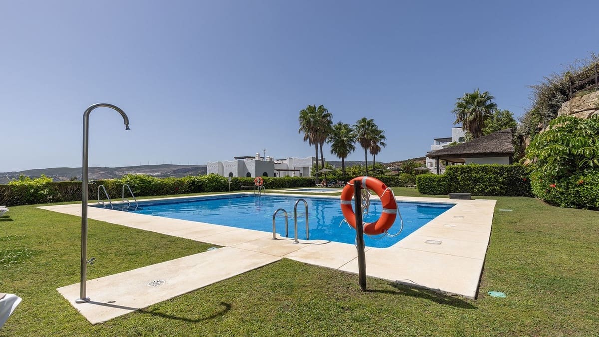 2 bedroom Apartment for sale in Bahia de Casares with pool garage - € 430,000 (Ref: 10054465)