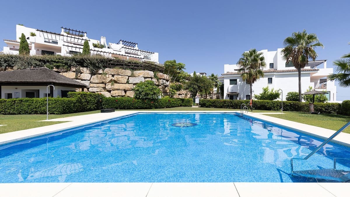 2 bedroom Apartment for sale in Bahia de Casares with pool garage - € 430,000 (Ref: 10054465)
