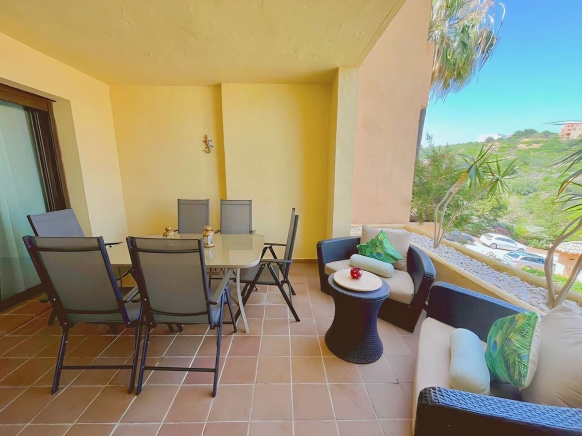 2 chambre Appartement à vendre à La Duquesa / Puerto de la Duquesa avec piscine garage - 275 000 € (Ref: 10054466)