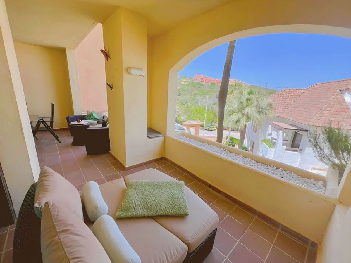 2 chambre Appartement à vendre à La Duquesa / Puerto de la Duquesa avec piscine garage - 275 000 € (Ref: 10054466)