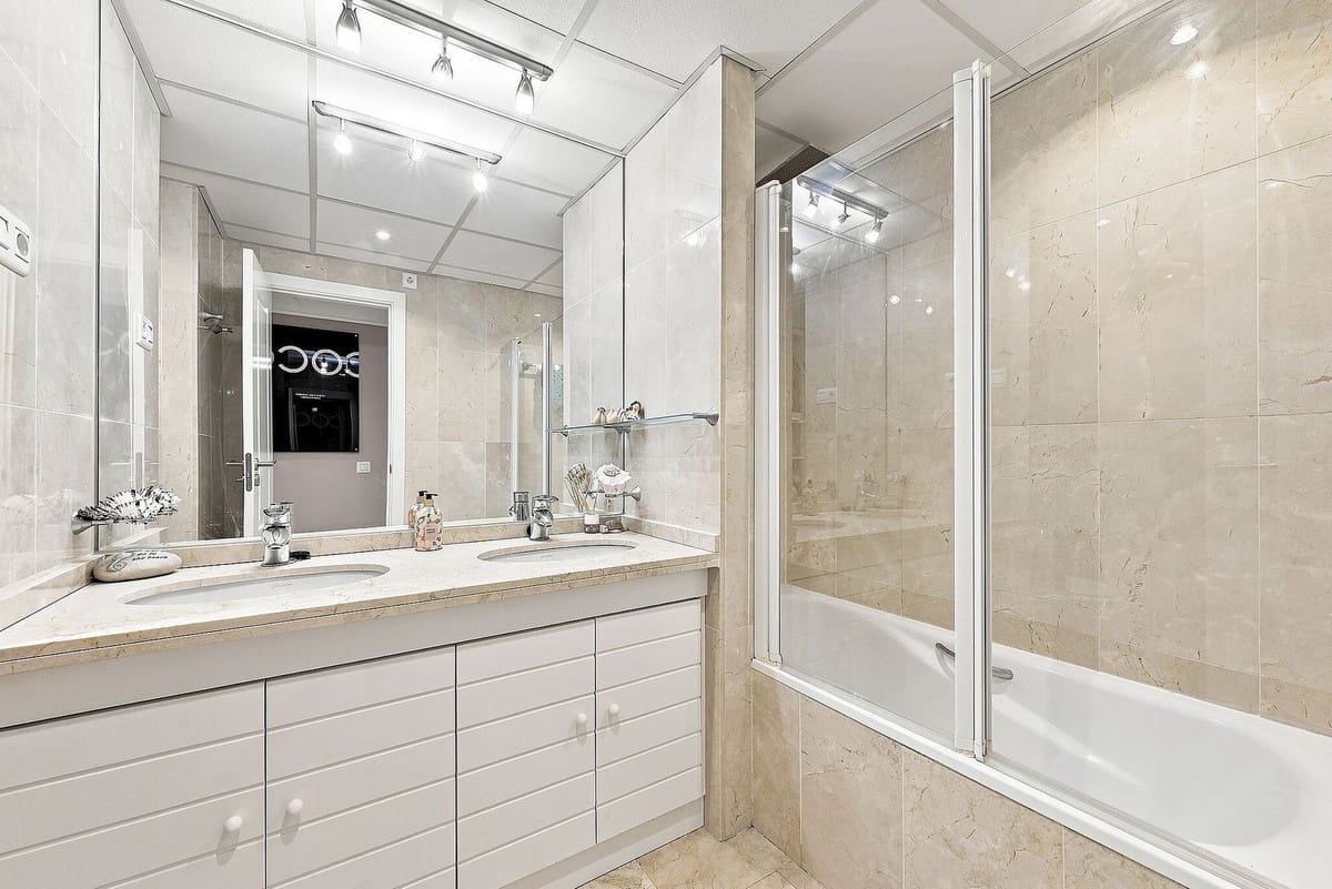 3 slaapkamer Penthouse te koop in Benalmadena met zwembad garage - € 775.000 (Ref: 10060948)