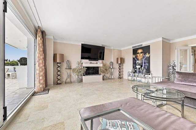 3 slaapkamer Penthouse te koop in Benalmádena met zwembad garage - € 775.000 (Ref: 10060948)