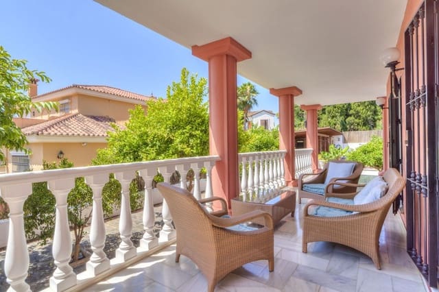 5 sypialnia Willa na sprzedaż w Marbella z basenem garażem - 1 600 000 € (Ref: 10064824)