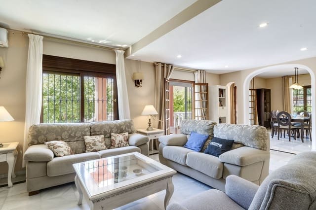 5 sypialnia Willa na sprzedaż w Marbella z basenem garażem - 1 600 000 € (Ref: 10064824)