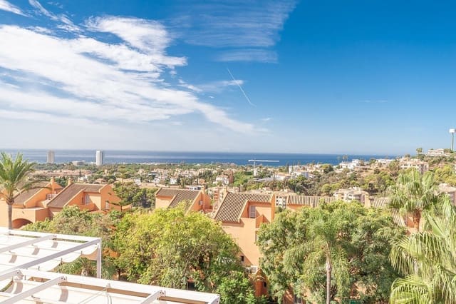 2 Zimmer Apartment zu verkaufen in Elviria, Marbella mit Pool Garage - 495.000 € (Ref: 10073097)
