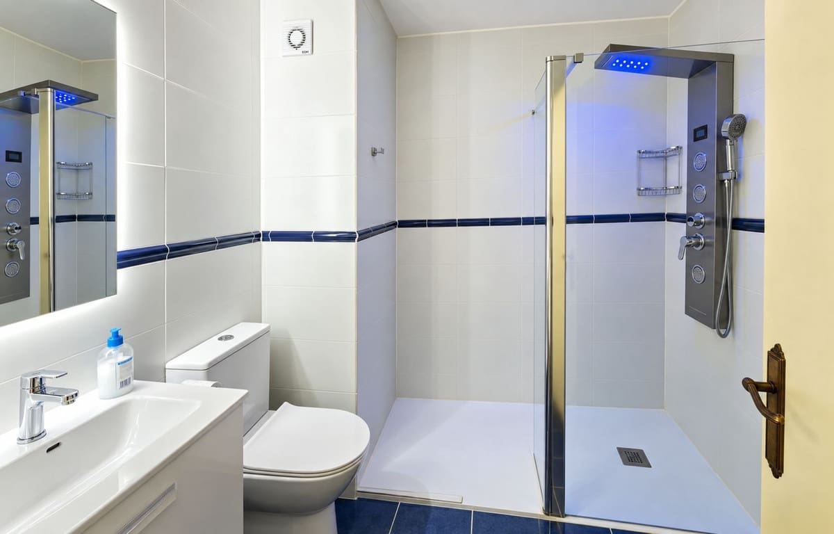 4 soveværelse Byhus til salg i Bahia de Casares med swimmingpool - € 575.000 (Ref: 10073098)