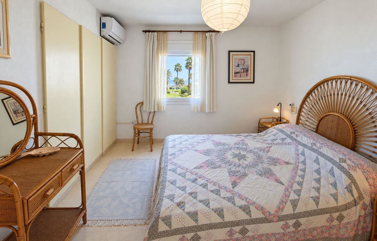 4 soveværelse Byhus til salg i Bahia de Casares med swimmingpool - € 575.000 (Ref: 10073098)