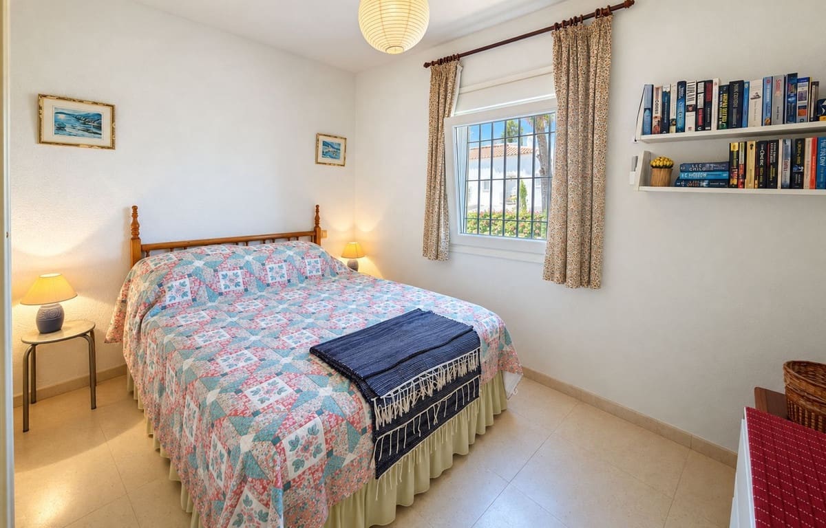 4 soveværelse Byhus til salg i Bahia de Casares med swimmingpool - € 575.000 (Ref: 10073098)