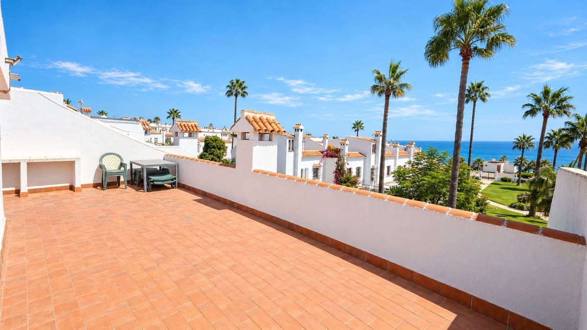 4 soveværelse Byhus til salg i Bahia de Casares med swimmingpool - € 575.000 (Ref: 10073098)