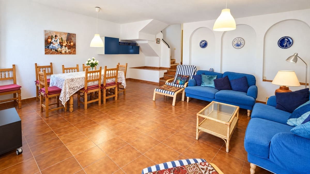 4 soveværelse Byhus til salg i Bahia de Casares med swimmingpool - € 575.000 (Ref: 10073098)