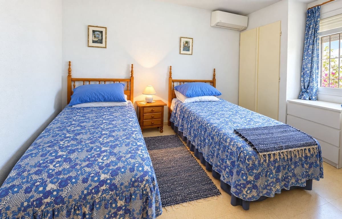 4 soveværelse Byhus til salg i Bahia de Casares med swimmingpool - € 575.000 (Ref: 10073098)