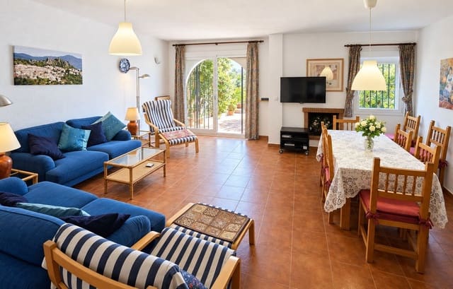 4 soveværelse Byhus til salg i Bahia de Casares, Casares med swimmingpool - € 575.000 (Ref: 10073098)