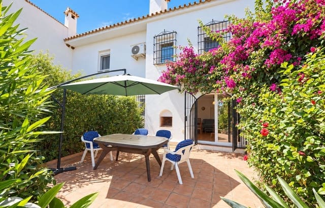 4 soveværelse Byhus til salg i Bahia de Casares, Casares med swimmingpool - € 575.000 (Ref: 10073098)