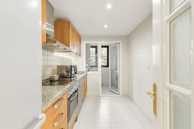 2 Zimmer Apartment zu verkaufen in Los Arqueros, Benahavís mit Pool Garage - 450.000 € (Ref: 10073306)