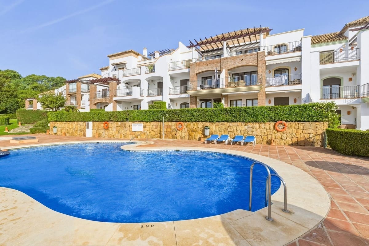 2 Zimmer Apartment zu verkaufen in Los Arqueros mit Pool Garage - 450.000 € (Ref: 10073306)