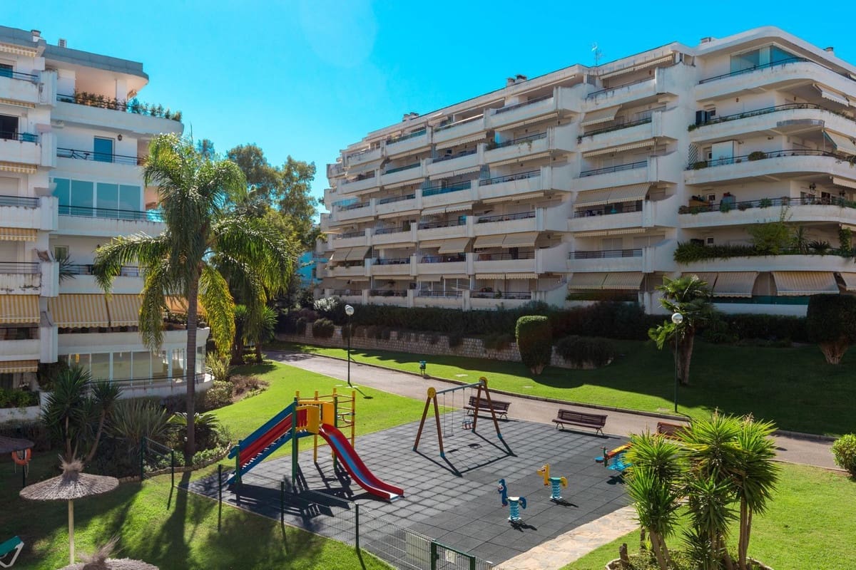 2 sovrum Lägenhet till salu i Guadalmina med pool garage - 525 000 € (Ref: 10084926)