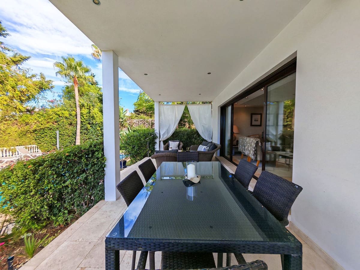 Chalet de 3 habitaciones en Mijas Costa en venta con piscina garaje - 1.600.000 € (Ref: 10085256)