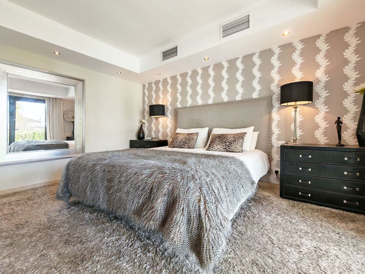Chalet de 3 habitaciones en Mijas Costa en venta con piscina garaje - 1.600.000 € (Ref: 10085256)