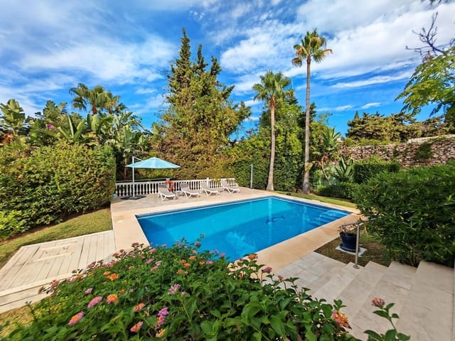 Chalet de 3 habitaciones en Mijas Costa, Mijas en venta con piscina garaje - 1.600.000 € (Ref: 10085256)