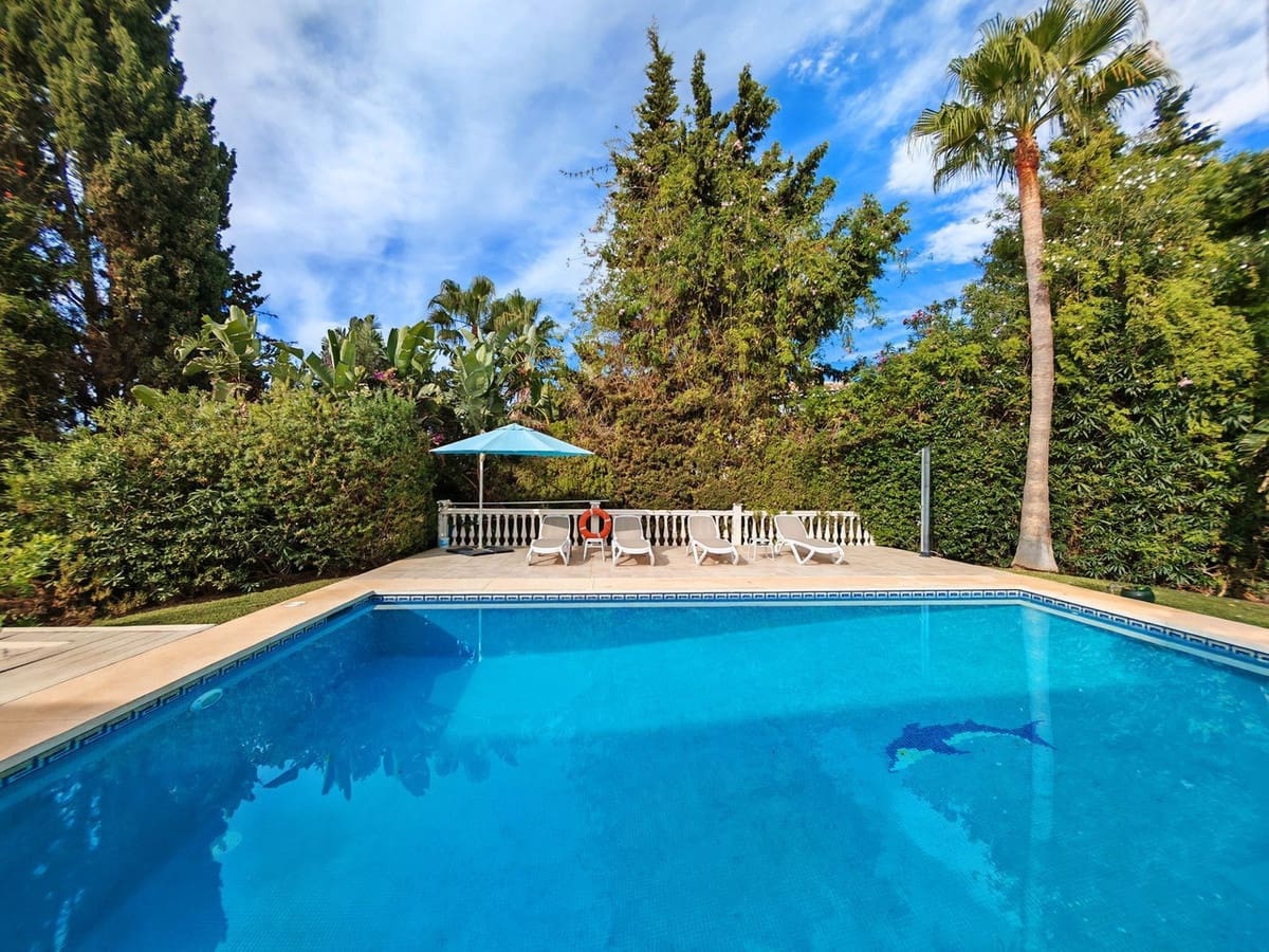 Chalet de 3 habitaciones en Mijas Costa en venta con piscina garaje - 1.600.000 € (Ref: 10085256)