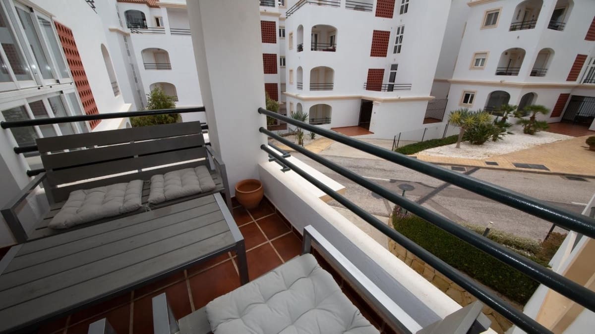 2 makuuhuone Huoneisto myytävänä paikassa La Duquesa / Puerto de la Duquesa mukana uima-altaan 
autotalli - 335 000 € (Ref: 10090895)