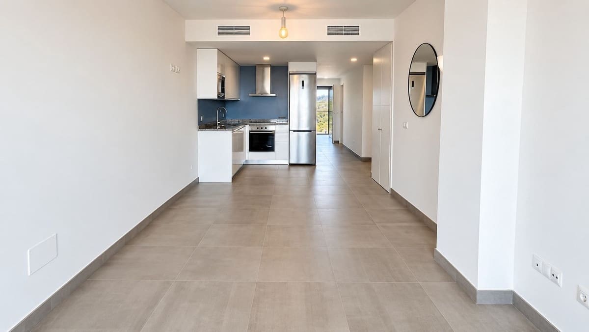 2 makuuhuone Huoneisto myytävänä paikassa La Duquesa / Puerto de la Duquesa mukana uima-altaan 
autotalli - 345 000 € (Ref: 10090906)