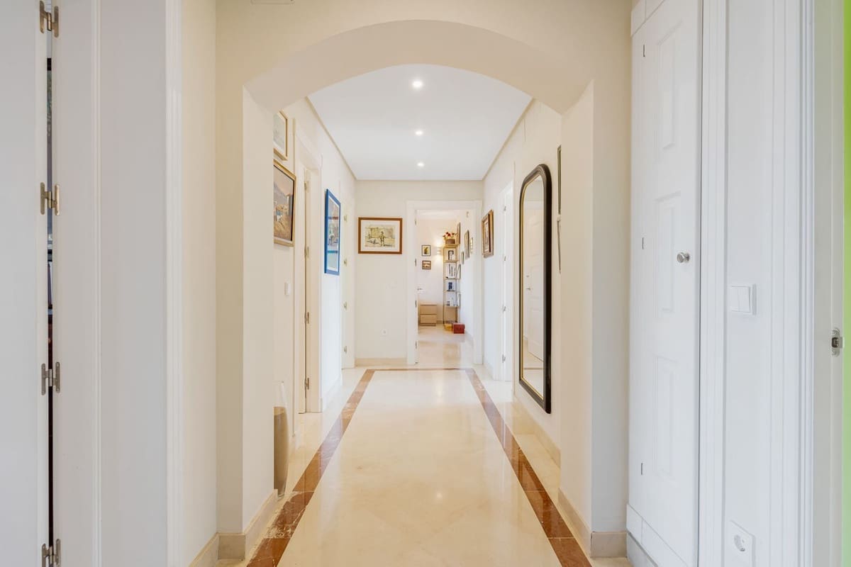 3 chambre Appartement à vendre à Bahia de Marbella avec piscine garage - 1 200 000 € (Ref: 10093785)