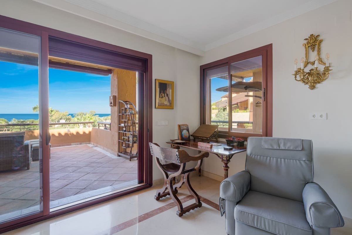 3 chambre Appartement à vendre à Bahia de Marbella avec piscine garage - 1 200 000 € (Ref: 10093785)