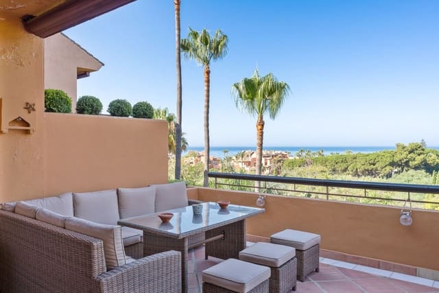3 chambre Appartement à vendre à Bahía de Marbella, Marbella avec piscine garage - 1 200 000 € (Ref: 10093785)
